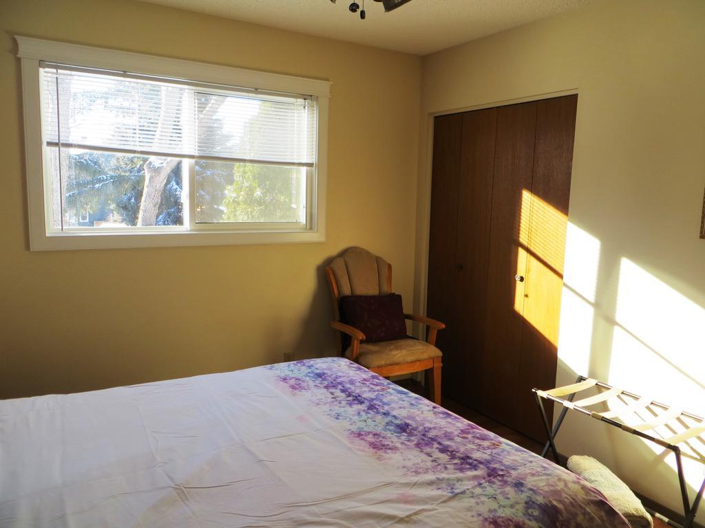 Wild Rose Bed & Breakfast Saskatoon Bagian luar foto