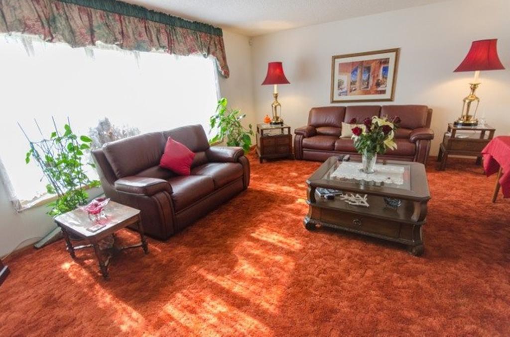 Wild Rose Bed & Breakfast Saskatoon Bagian luar foto