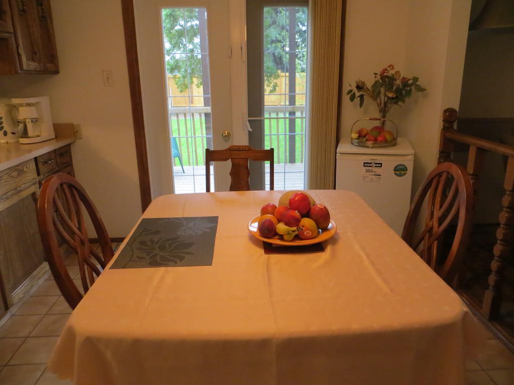 Wild Rose Bed & Breakfast Saskatoon Bagian luar foto