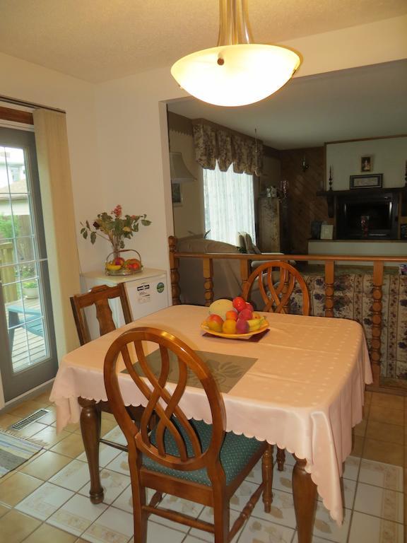 Wild Rose Bed & Breakfast Saskatoon Bagian luar foto